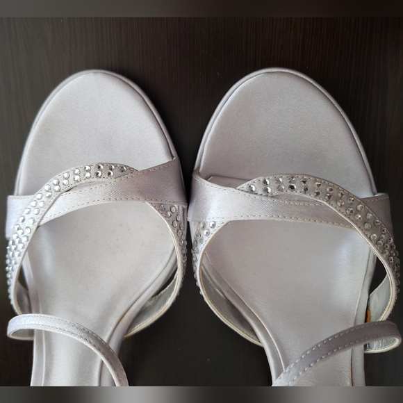 Bandolino Silver high heels sandals - Picture 4 of 9